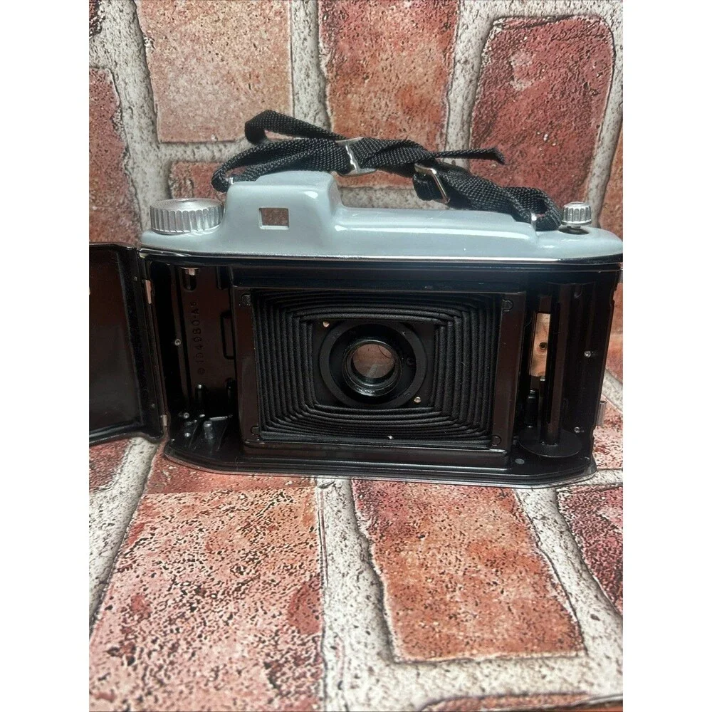 Vintage Kodak Tourist Folding Lens Camera 620 Film (Untested)